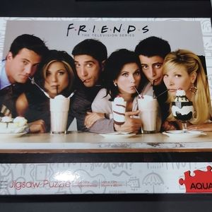Friends 500 piece puzzle